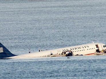 Pilot Deliberately Lands the Plane in Water to Check if Passengers Can Actually Perform the Safety Instructions Taught to Them